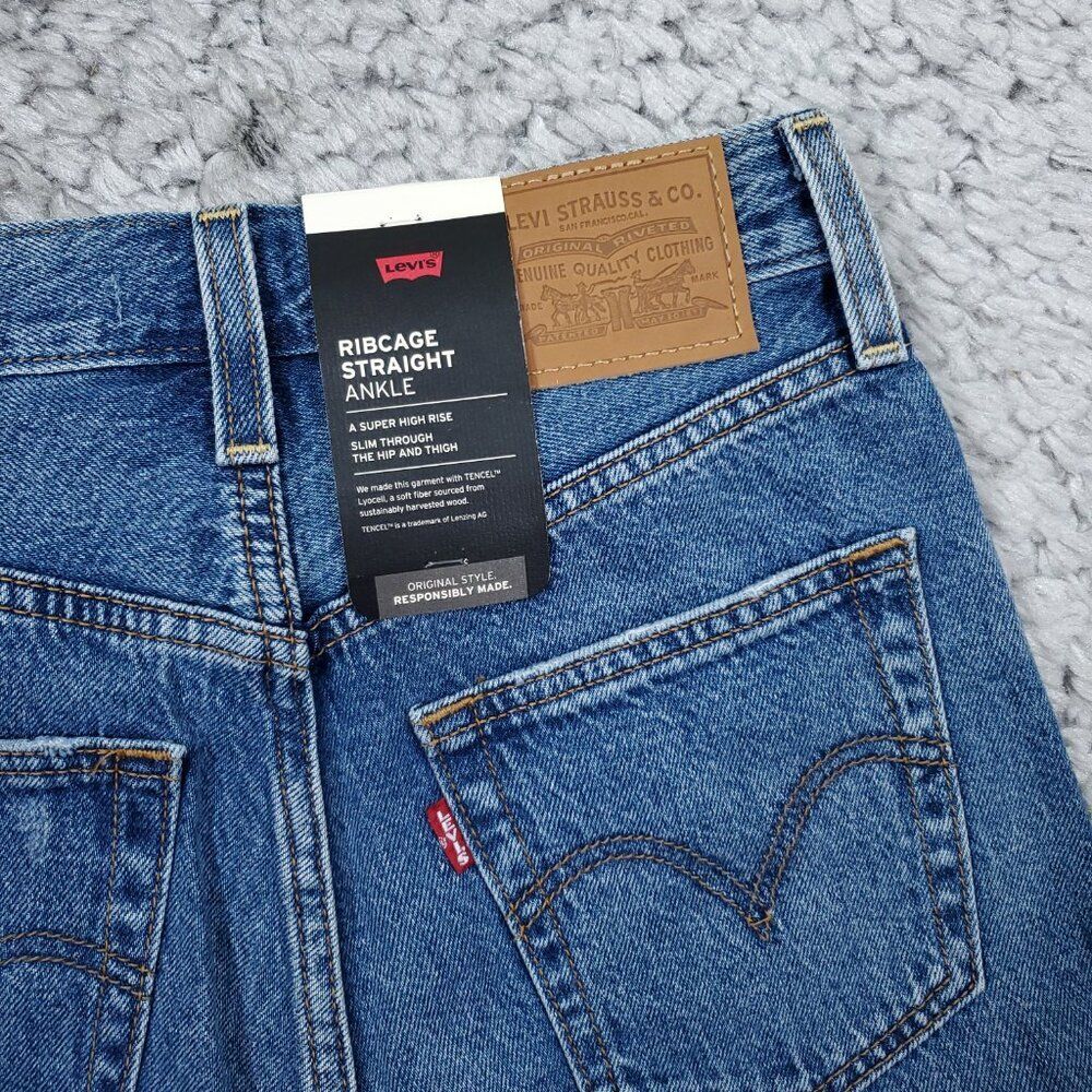 Levi's Premium Ribcage Straight Ankle Jeans Revolve Blue Ripped Size 24 x 27 - Picture 5 of 11